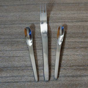 Venus two spoons and a fork India EUC